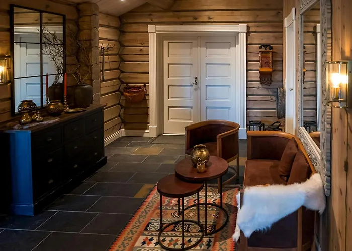 Log Cabin With Views Of Jotunheimen Mountains *