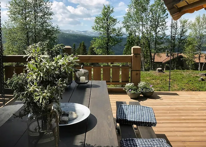 Log Cabin With Views Of Jotunheimen Mountains *