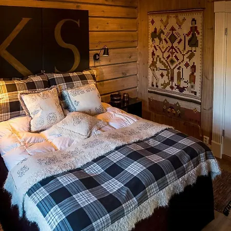 Log With Views Of Jotunheimen Mountains Gala