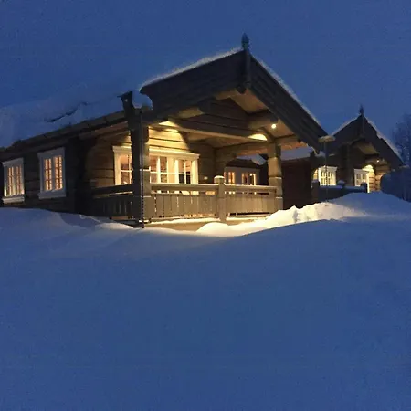 Log With Views Of Jotunheimen Mountains 度假居 Gala